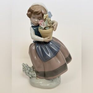 Lladró Porcelain Girl Figurine Holding Flowers | Hand Signed | Made in Spain
